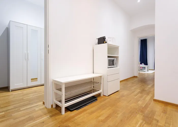 #cityhideaway #livelikealocal In The 10th District *