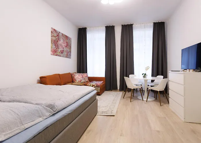#cityhideaway #livelikealocal In The 10th District Appartamento *