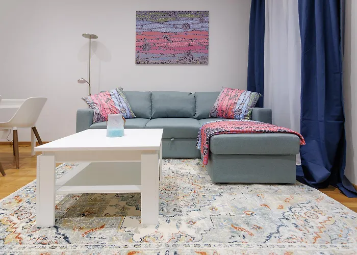 #cityhideaway #livelikealocal In The 10th District Appartamento