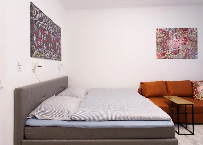 #cityhideaway #livelikealocal In The 10th District Appartamento *